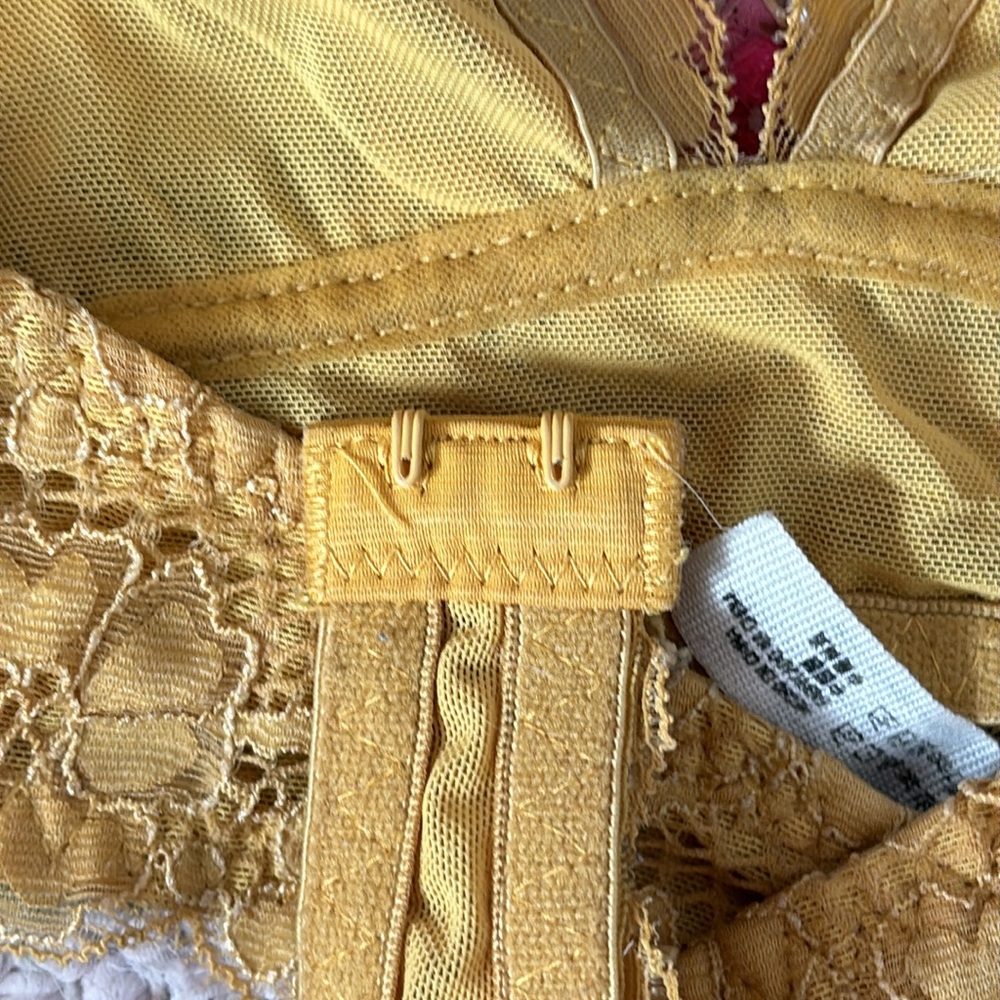 FP Yellow Lace Galloons Halter - Picture 4 of 4